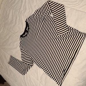 Black and White Striped Long Sleeve T-shirt
